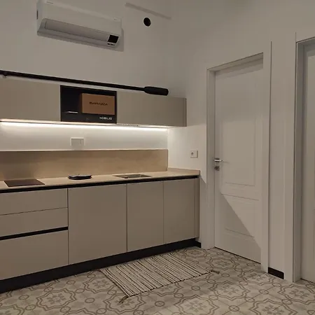 Casa Aicardi アパート アラッシオ