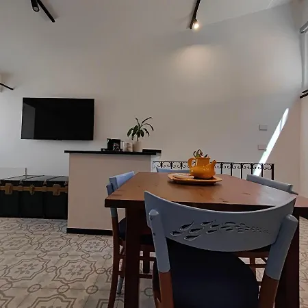 アパート Casa Aicardi アラッシオ